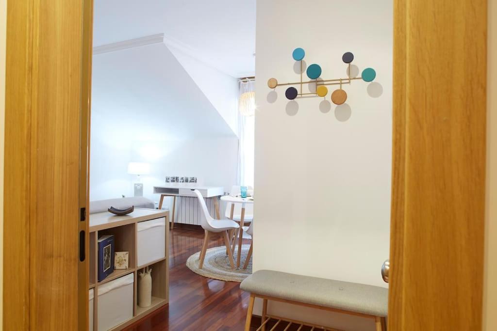 Apartamento Con Terraza A Un Paso De La Playa Gijón Eksteriør bilde